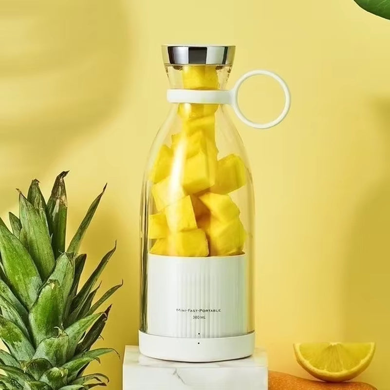 Portable Mini Fruit Blender– Fresh Smoothies Anytime, Anywhere